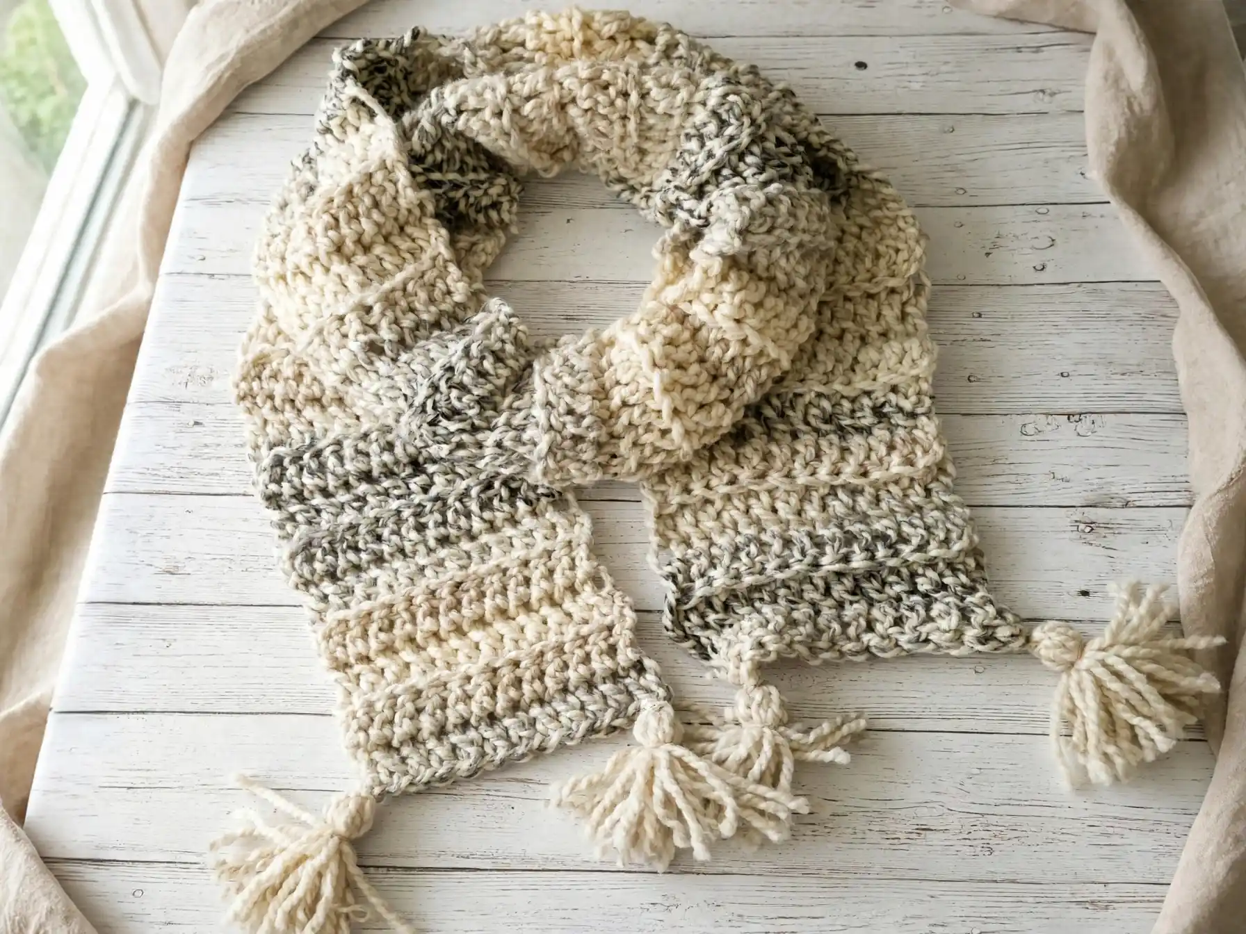 Easy Crochet Super Scarf – Free Pattern (1-Hour Beginner Scarf)